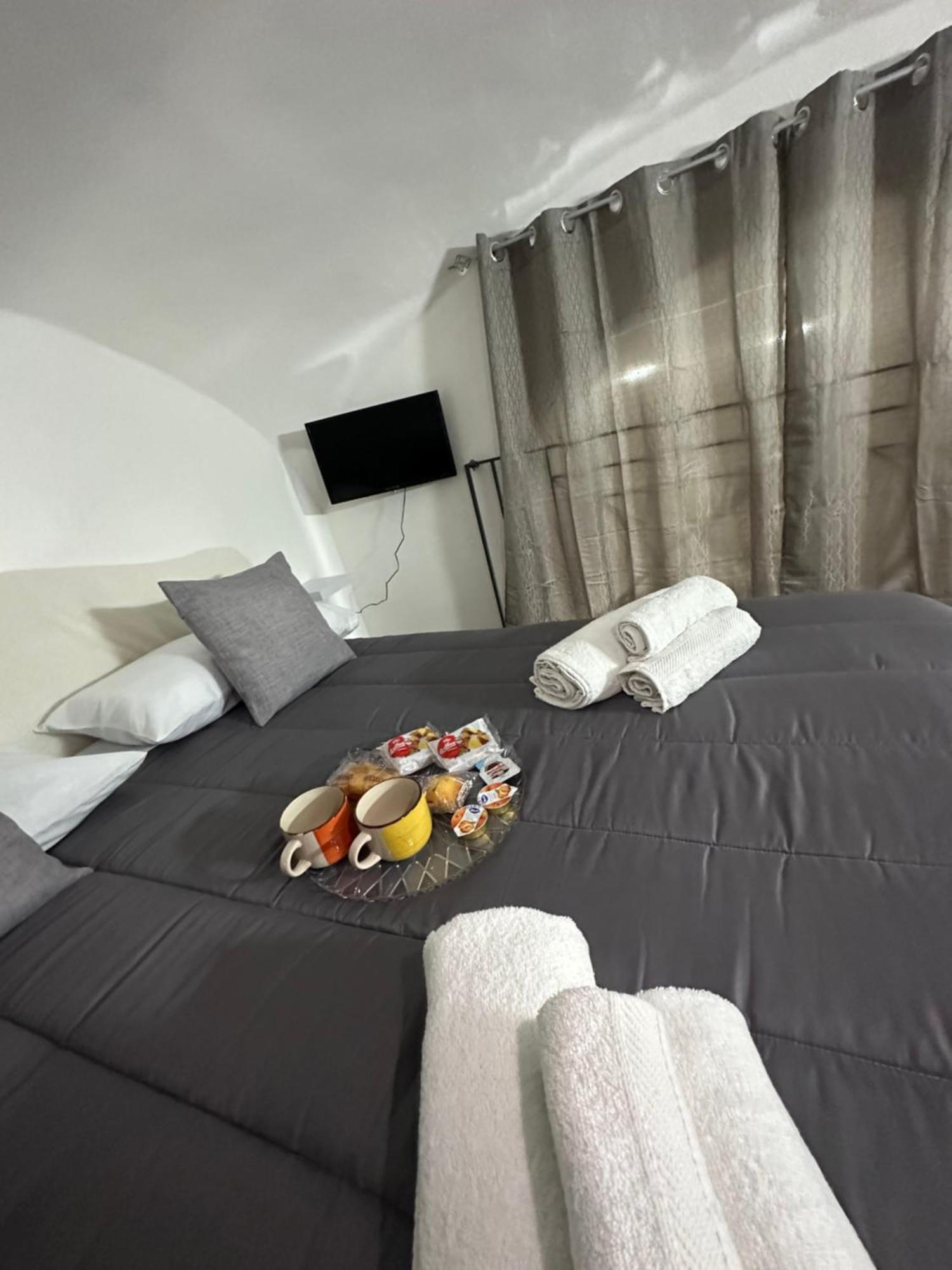 Aurora House * Naples